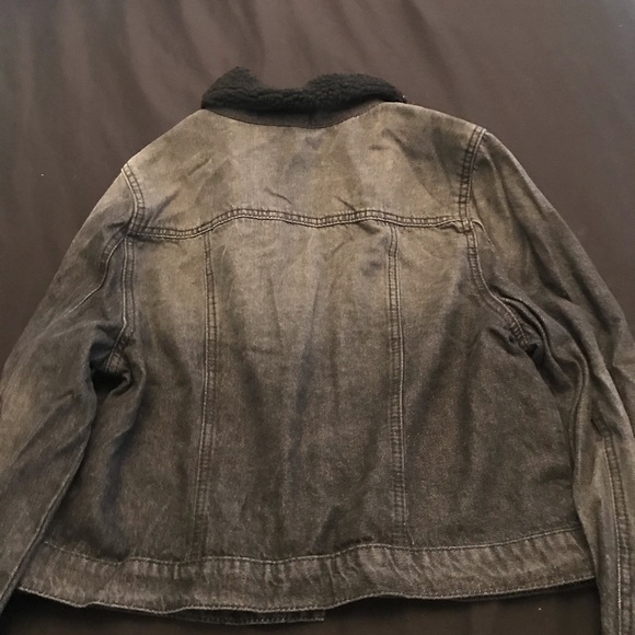 Jean Jacket - Picture 6 of 6